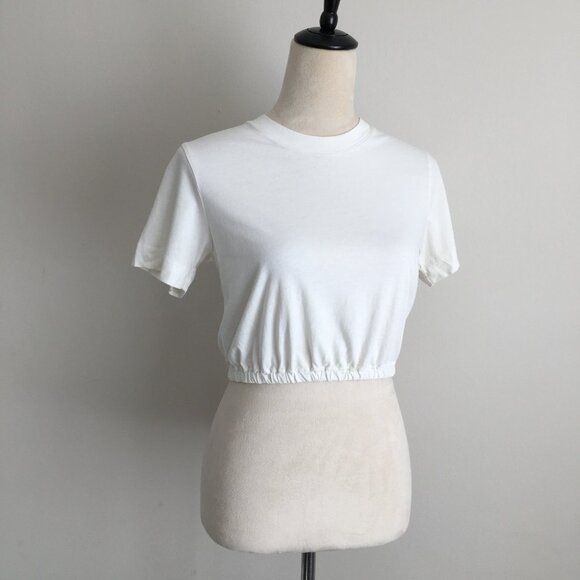 WILFRED Aritzia White Short Sleeve Elastic Hem Cropped Shirt Top - Picture 1 of 10